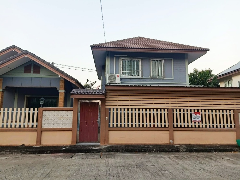 For SaleHouseRathburana, Suksawat : house for sale Sinthavee Green Ville2, 2 detached houses in the area of 10 sq.wa., Rama 2, Pracha Uthit 90, near Central Rama 2.