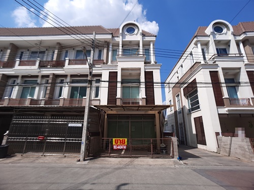 For SaleTownhouseKaset Nawamin,Ladplakao : BH_01020 Townhome for sale, Premium Place Ekkamai - Ramintra Village, Premium Place Ramintra, Townhouse on Nuanchan Road, townhome near Ramintra Expressway, Premium Place Village, Nuanchan