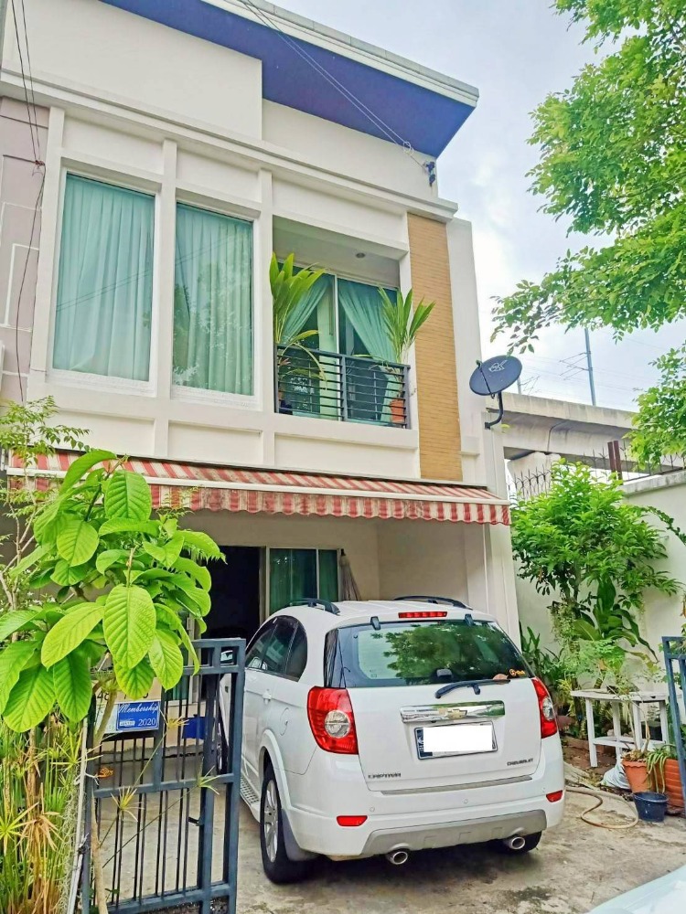 For SaleTownhouseOnnut, Udomsuk : Townhome for sale, corner room, Baan Klang Muang, Essence On Nut - Ring Road, 4 bedrooms, in Lat Krabang.