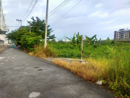 For SaleLandPhutthamonthon, Salaya : Land for sale near Mahidol University, Salaya, 2 ngan, 59 square meters, suitable for building a house or apartment.