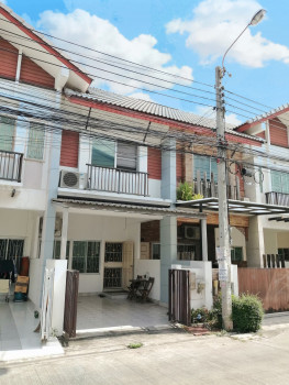 For SaleTownhouseKaset Nawamin,Ladplakao : Selling cheapest!! Townhome, Soi Prasertmanukit 29 (location near the main road, only 800m. + near The Walk 1.5Km.) 17 sq m., built-in, fully furnished, ready to move in.