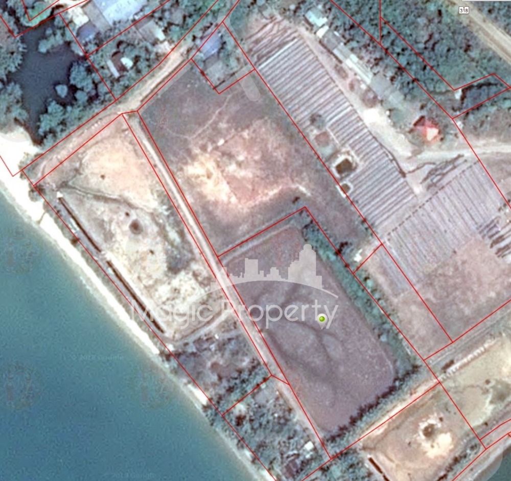 For SaleLandTrat : 10 Rai next to sea Land for Sale in Amphoe Khlong Yai, Trat