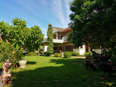 For SaleHouseNawamin, Ramindra : Urgent sale! Baan Ramintra Km. 8 behind the corner (near the BTS 800 m.) 6 bedrooms, 6 bathrooms, 370 sq.w., 770 sq.m., economical family size Easy to redecorate