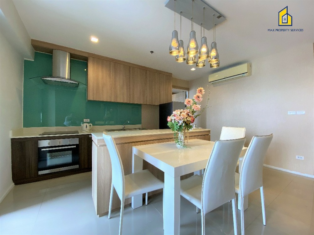 For RentCondoKhon Kaen : Condo for rent, Luxury level, size 126 sq.m., 2 bedrooms, 3 bathrooms, in the heart of Khon Kaen.