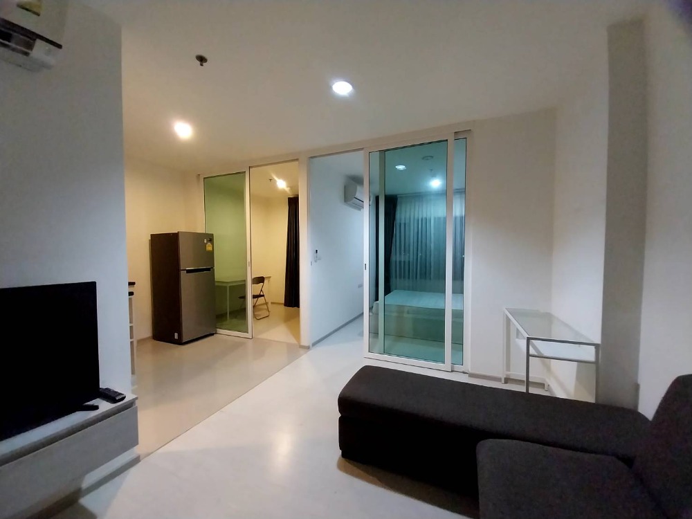 For RentCondoSamut Prakan,Samrong : Aspire 2 bed 1 bath only 9000THB