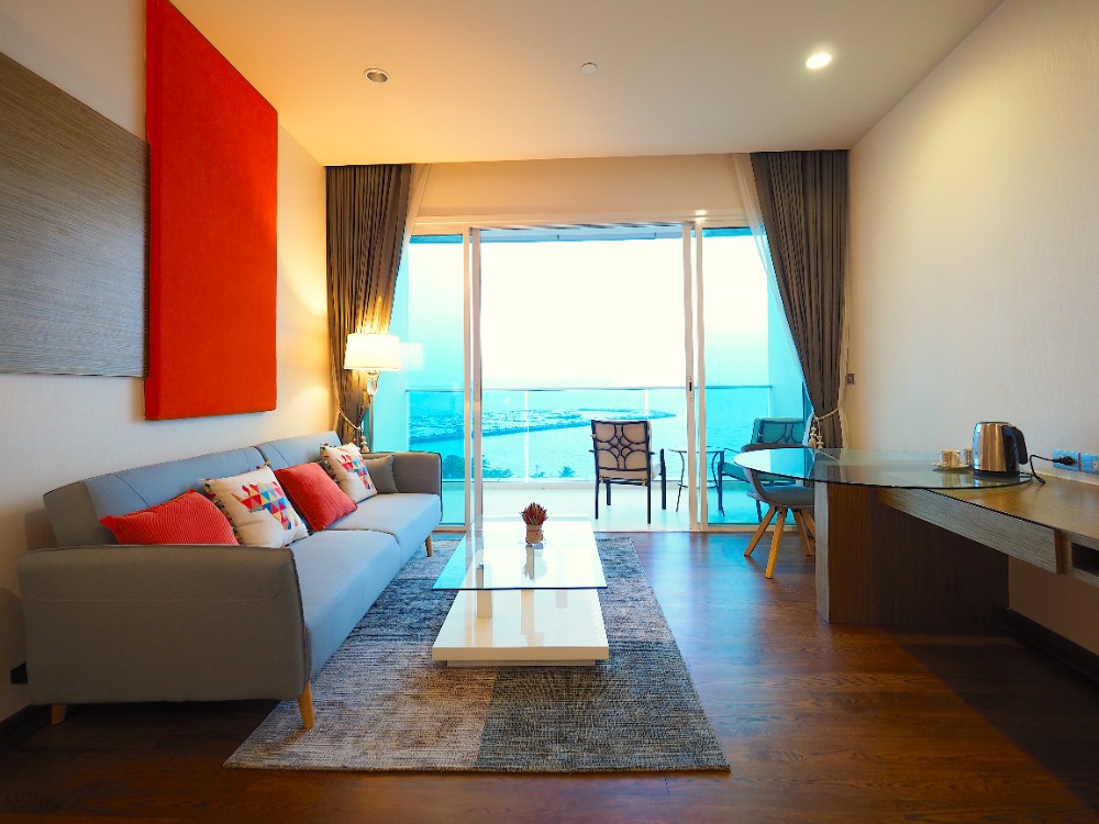 For RentCondoPattaya, Bangsaen, Chonburi : Movenpick White Sand Beach Residences Na Jomtien