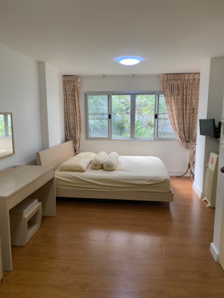 For RentCondoSathorn, Narathiwat : Condo One-x Sathorn by owner for rent.