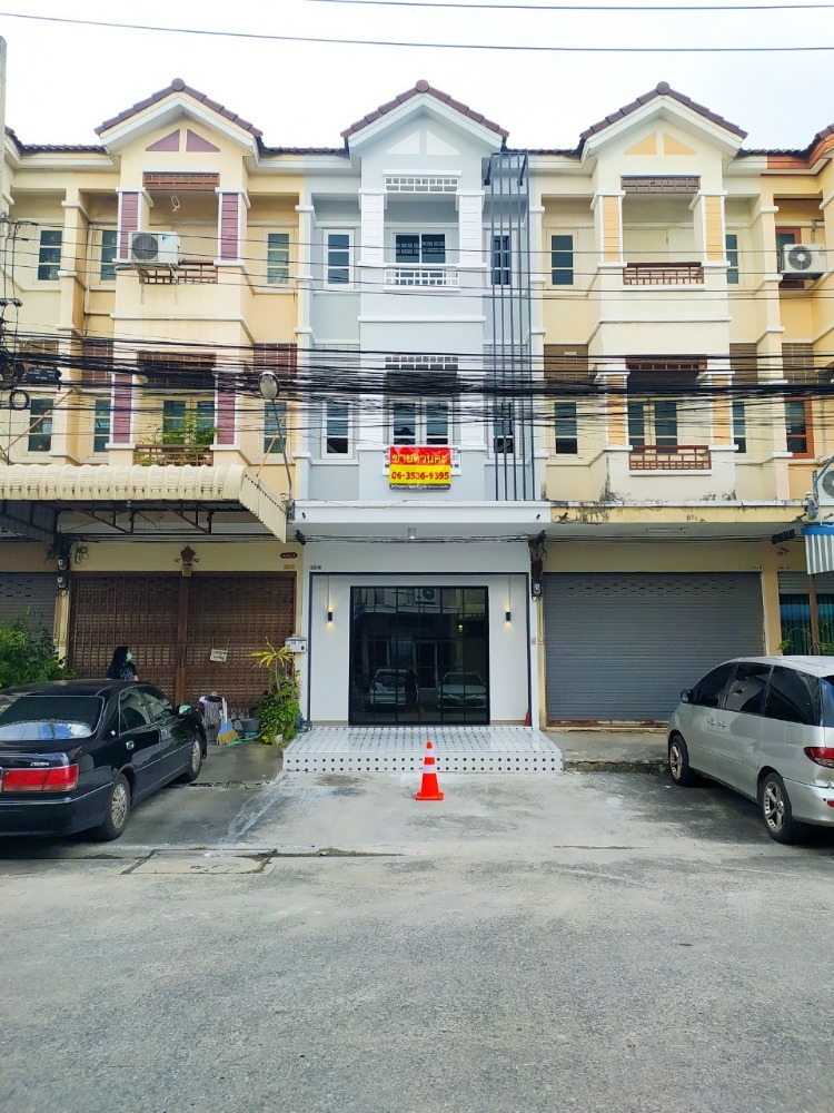 For SaleTownhouseRama 2, Bang Khun Thian : Selling a 3-storey townhome building, Sinthavee Tha Kham 2, easy installment, beautiful house, no tenants attached.