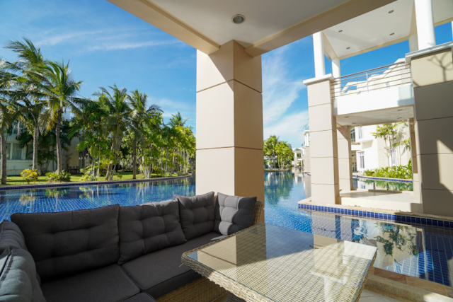 For SaleCondoHuahin, Prachuap Khiri Khan, Pran Buri : Condo for sale, Hua Hin Blue Lagoon, pool access room, 2 bedrooms, 2 bathrooms, 150 sq m. walk to private beach