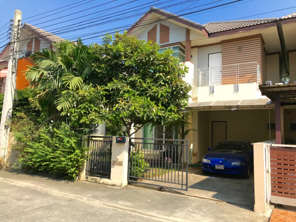 For SaleHouseNonthaburi, Bang Yai, Bangbuathong : Baan Chichakon Kaewin 41. 7 sq m. The front of the house does not hit anyone's house, good condition, near Central Westgate. near BTS Bang Yai