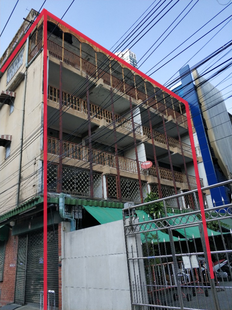 For SaleShophouseSilom, Saladaeng, Bangrak : 5 storey commercial building for sale, 4 booths, corner plot, prime location, in the heart of Silom, Soi Silom 21, near all facilities