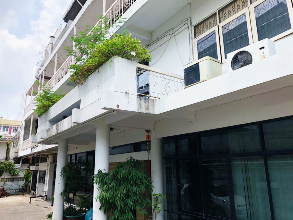 For RentOfficeRama3 (Riverside),Satupadit : For rent cold room + office Sathu-Chan Road, near Sathorn, Silom