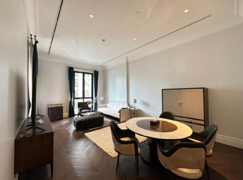 For RentCondoWitthayu, Chidlom, Langsuan, Ploenchit : Special Price For Rent 200,000B 98 Wireless, super luxury condo on Wireless Road, BTS Ploenchit, 2 bedrooms, 3 bathrooms.