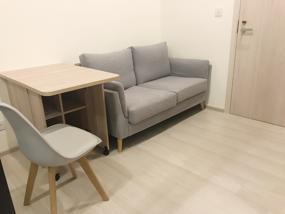 For RentCondoRama9, Petchburi, RCA : ++Life Asoke 1 bedroom for rent, ready to move in, only 18,500 baht. Make an appointment to view the project immediately.