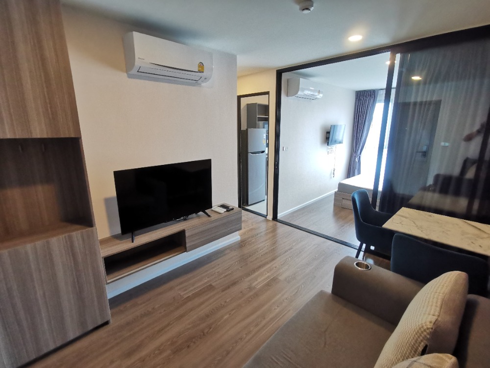 For RentCondoNawamin, Ramindra : (Building B) 1 Bedroom (closed kitchen - next to balcony) 26.5 sqm. The Origin Ramintra 83, opposite Synphaet Hospital, Ramintra Km. 8.