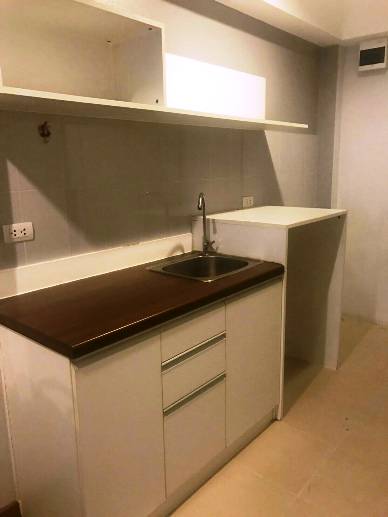 For SaleCondoBangna, Bearing, Lasalle : Sell or rent very quickly. Freeze Condo Bangna has 2 studio rooms to choose from.