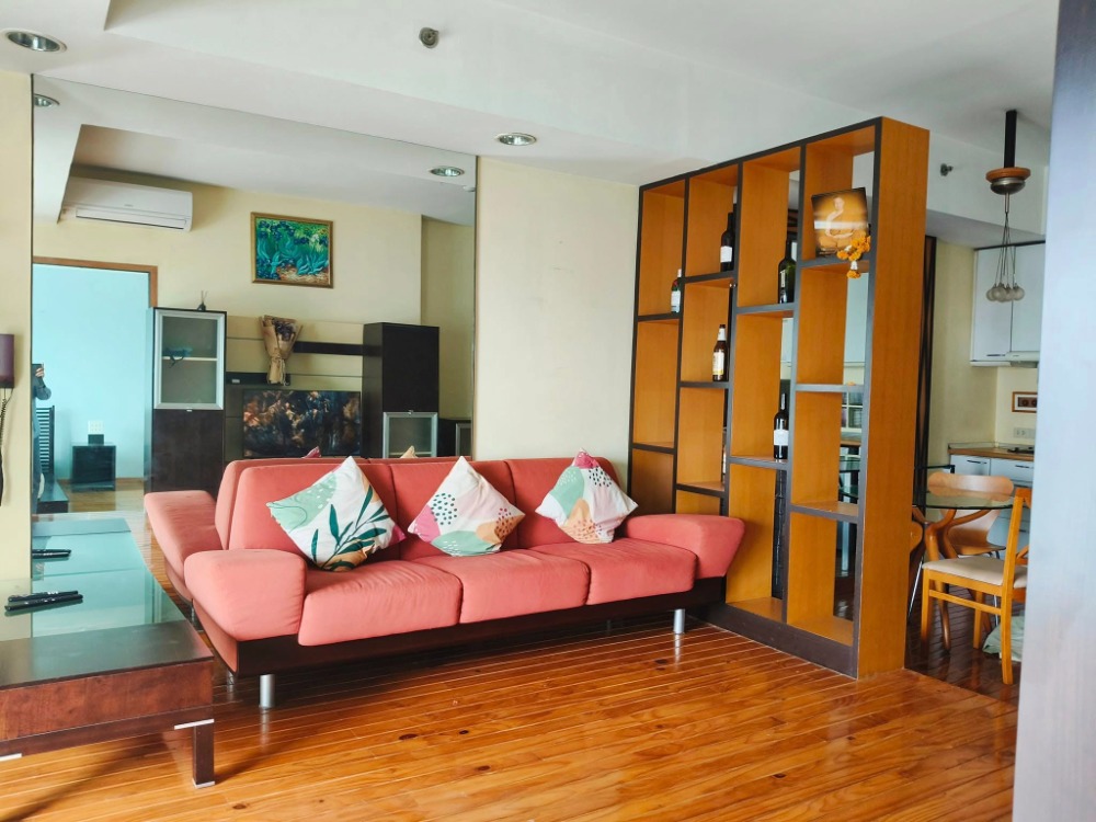 For SaleCondoSathorn, Narathiwat : Special Price for Sale with Tenant : Large One Bedroom at Baan Nonsi Condo, 58 sq.m South View