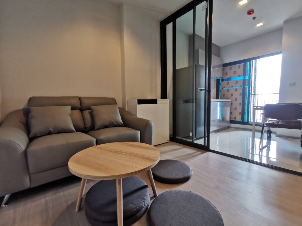 ให้เช่าคอนโดพระราม 9 เพชรบุรีตัดใหม่ RCA : Condo life asork rama9 for rent