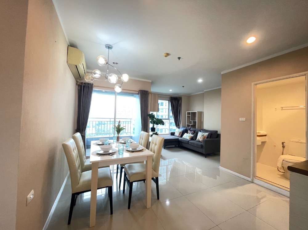 For SaleCondoPattaya, Bangsaen, Chonburi : Condo for sale at Lumpini Park Beach, Jomtien.