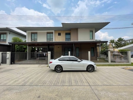 For SaleHousePathum Thani,Rangsit, Thammasat : Single house for sale, Siam High Ville, Thanya Ring Road, 180 sq m. 55 sq wa, decorated with built-in furniture, beautiful, special price