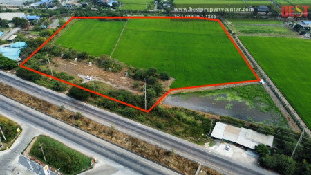 For SaleLandPhutthamonthon, Salaya : Land for sale along the road, Highway 346, Pathum - Bang Len, width 120 meters, beautiful plot of land