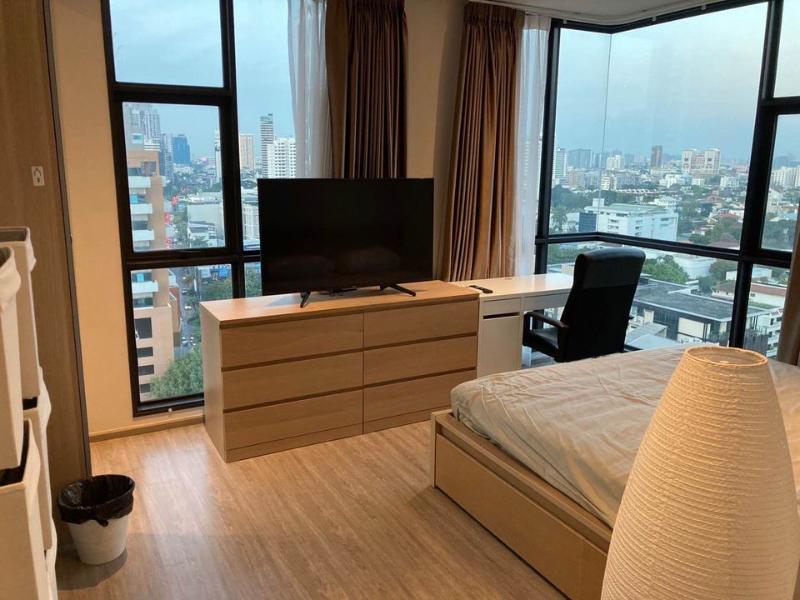 For RentCondoSukhumvit, Asoke, Thonglor : For Rent Rhythm Ekkamai 2 Bedroom 2 Bathroom 70 sqm