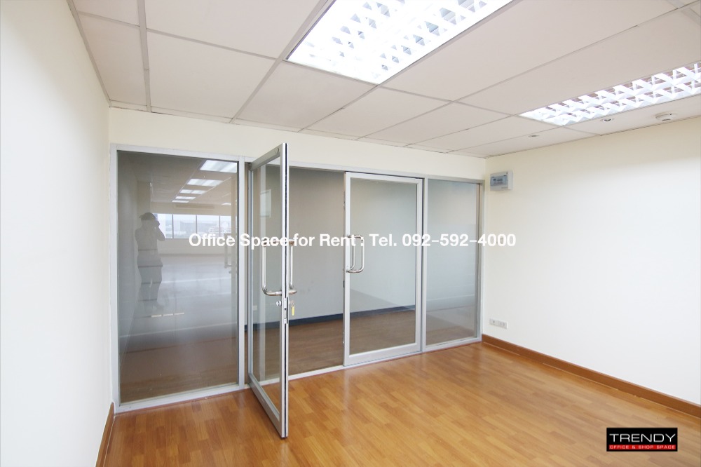 ให้เช่าสำนักงานนานา : [TD-2003B] The Trendy Office ให้เช่าออฟฟิศ สำนักงาน ขนาด 59 ตร.ม. สุขุมวิท 13 ใกล้ BTS นานา