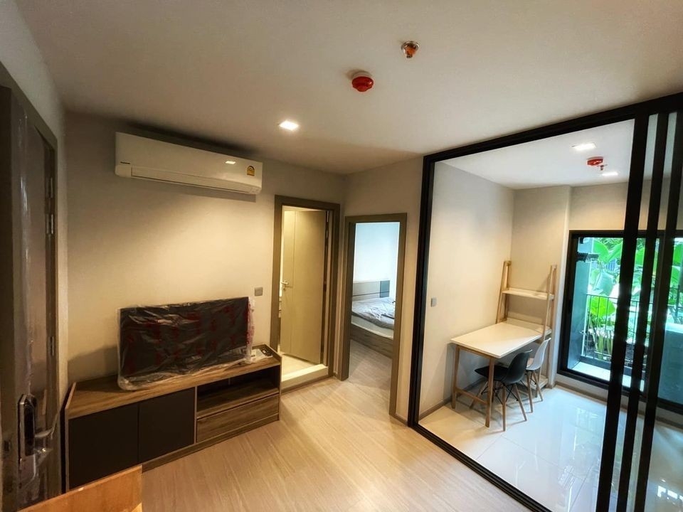 For RentCondoRama9, Petchburi, RCA : Condo for rent Life Asoke Rama 9, full facilities, ready to move in!!