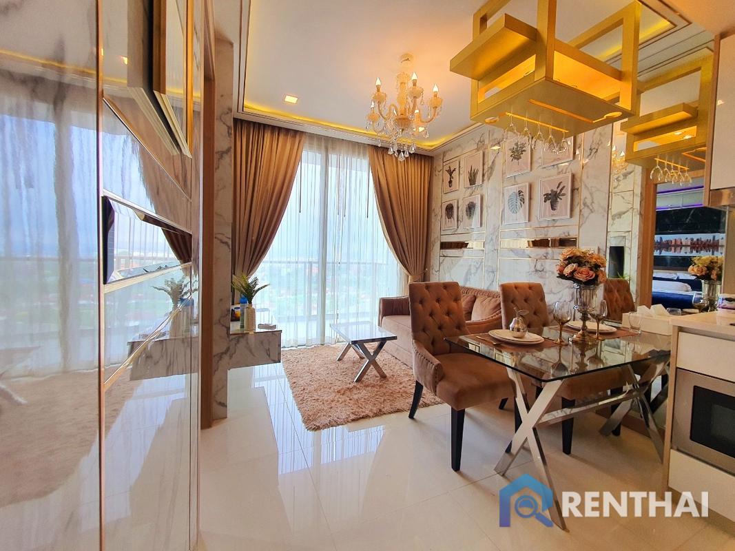 For SaleCondoPattaya, Bangsaen, Chonburi : Special unit comes with super  luxury decorations