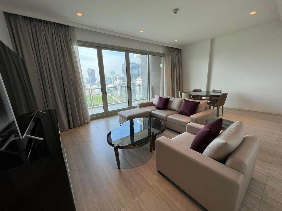 For RentCondoWitthayu, Chidlom, Langsuan, Ploenchit : Condo for rent, special price, 185 Ratchadamri, good location, convenient transportation, fully furnished