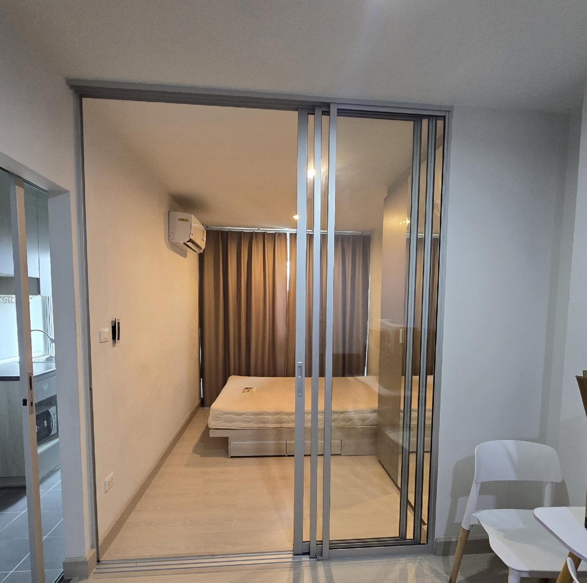 For SaleCondoSamut Prakan,Samrong : Condo for sale with rental people

Niche ID Sukhumvit 113.

Selling price 1,700,000 baht.