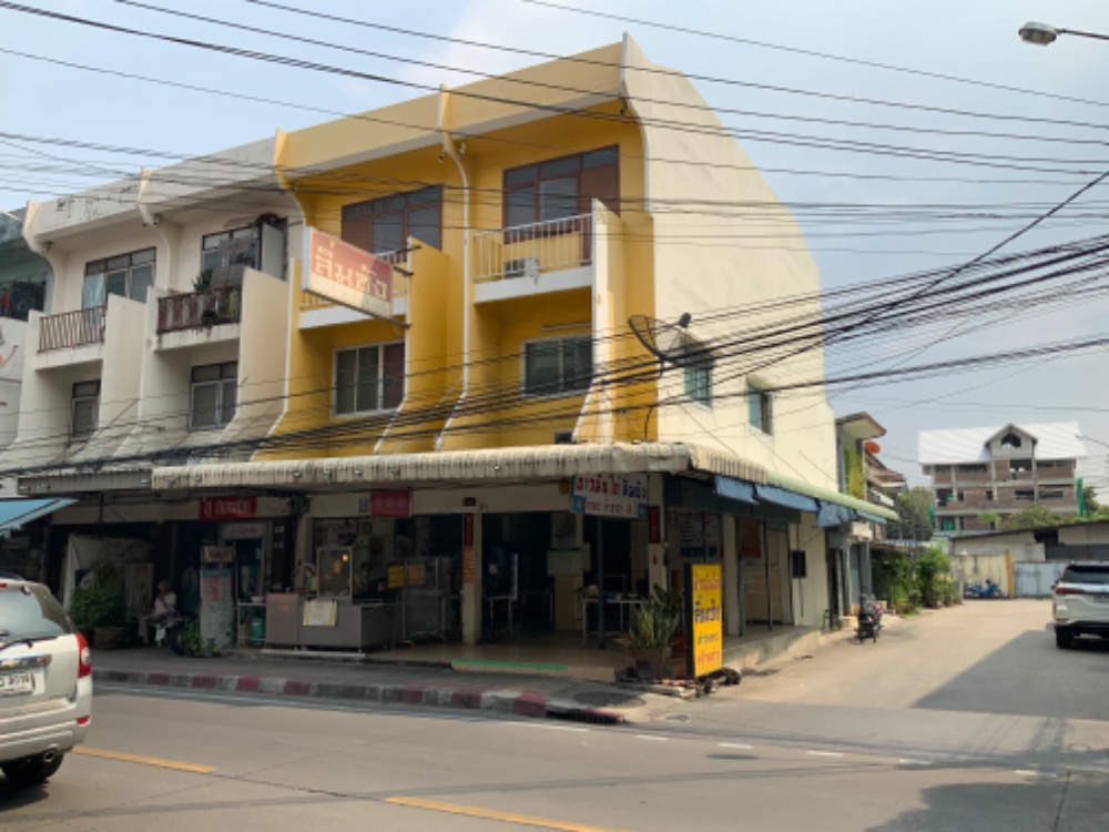 For SaleShophouseChokchai 4, Ladprao 71, Ladprao 48, : Commercial building for sale, golden location, Senanikom 1 Road, Ladprao, Bangkok Commercial building, 2 booths, corner room, commercial location, total area of ​​28 sq m., 3 floors, 6 bedrooms, 3 bathrooms, next to Senanikom 1 Road, intersection 38